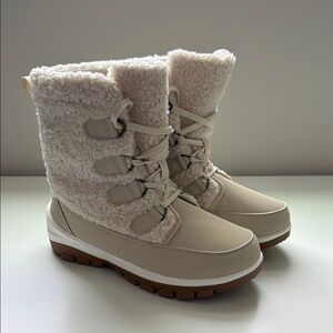 Universal Thread Winter Boots - Size 6